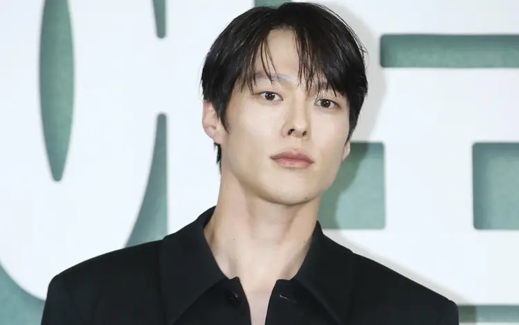 Jang Ki Yong: Tiểu sử và sự nghiệp của chàng mẫu đa tài lấn sân màn ảnh