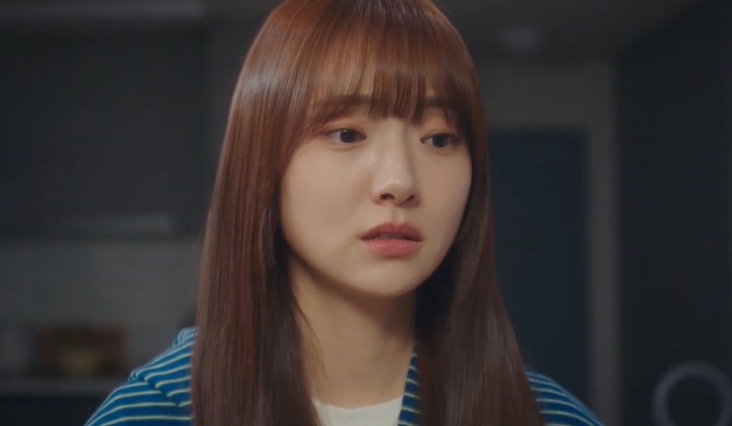 Review phim Bias Tôi, Sếp Của Tôi (My Bias, My Boss) tập 1-2: Fan girl Nam Da Reum bước vào công ty của thần tượng Lee Chan