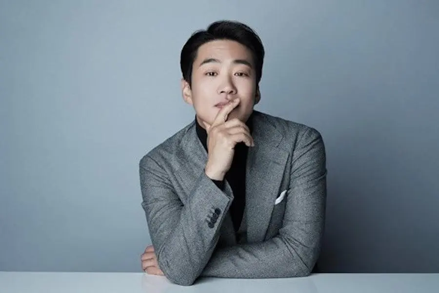 Ahn Jae Hong: "Gấu béo" duyên dáng và hành trình trở thành "tắc kè hoa" thực lực 