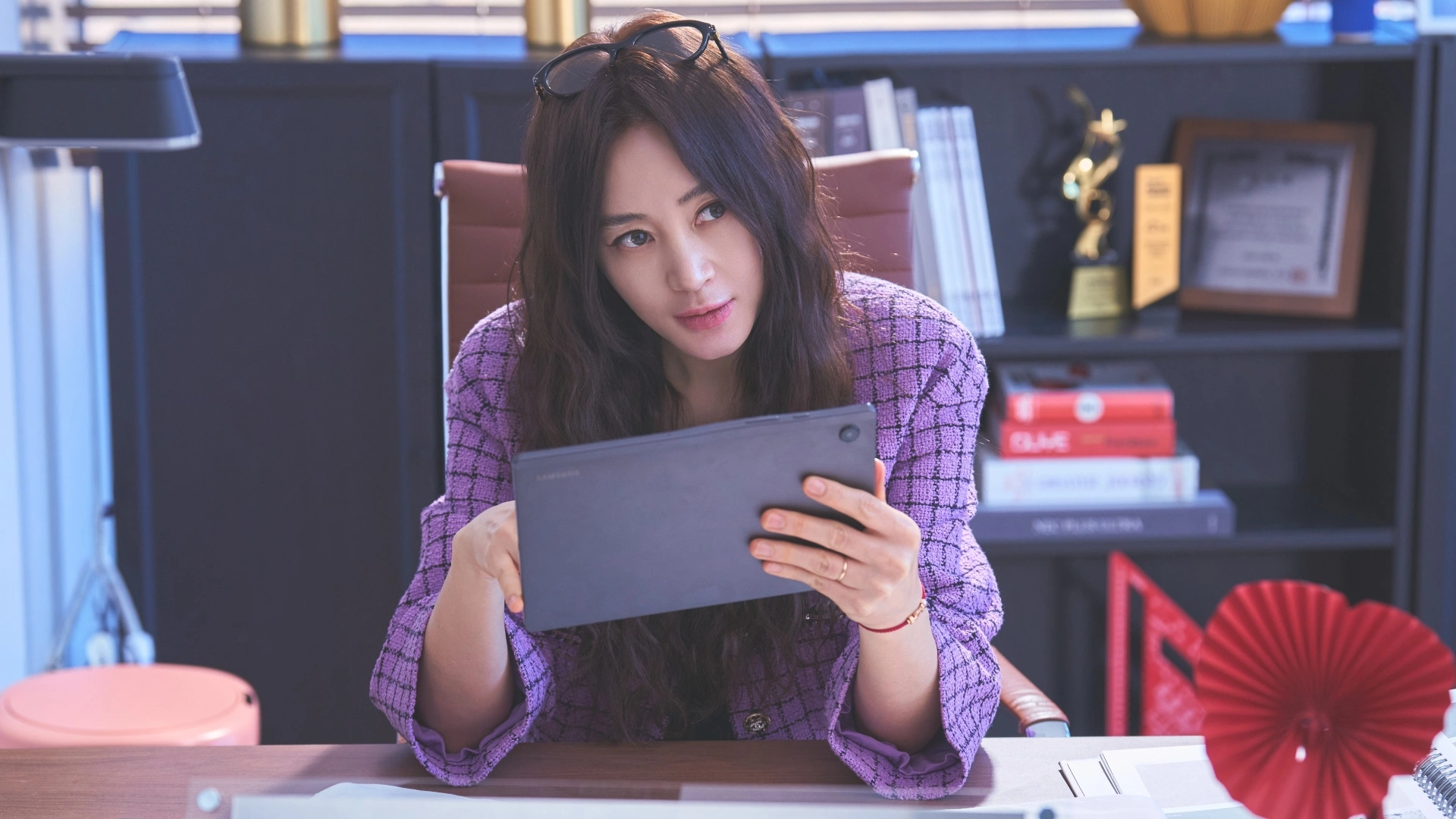 Review Ngoại Tình Chỉ Là Bắt Đầu tập 1–2: Gyeong Hui nghi chồng ngoại tình, Su Jeong bước vào cuộc chiến giành con